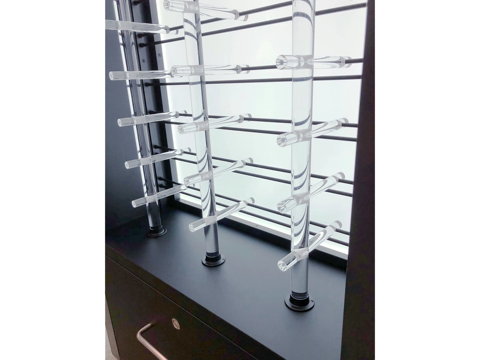 サングラス陳列什器画像③