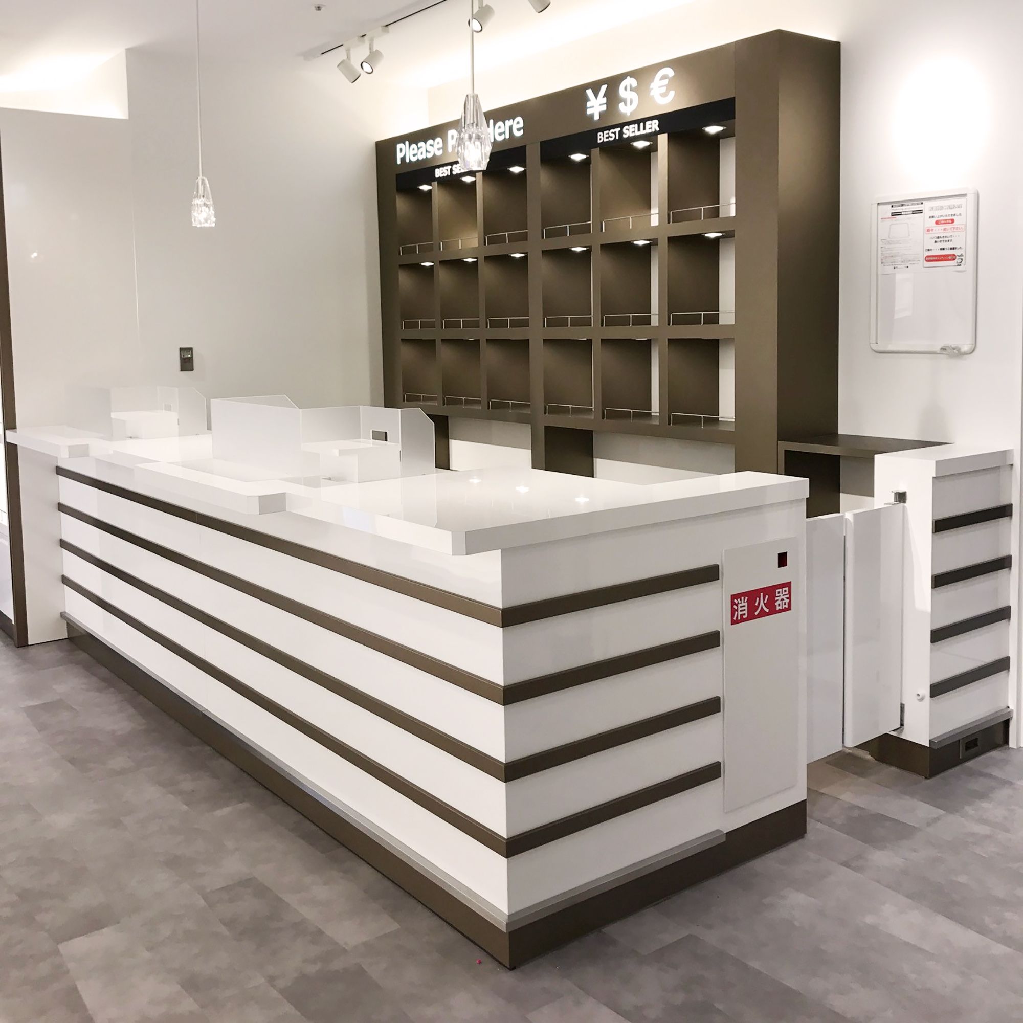 空港内免税店 商品陳列什器｜日本ディスプレイセンター-日本 